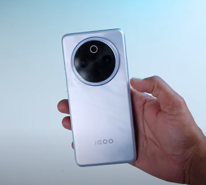  iQOO Z10